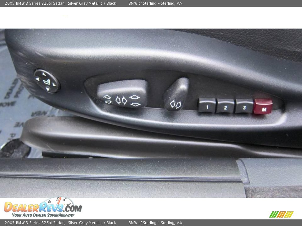 2005 BMW 3 Series 325xi Sedan Silver Grey Metallic / Black Photo #18