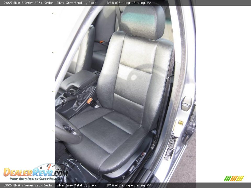 2005 BMW 3 Series 325xi Sedan Silver Grey Metallic / Black Photo #26