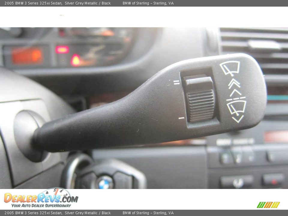 2005 BMW 3 Series 325xi Sedan Silver Grey Metallic / Black Photo #29