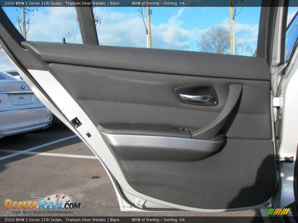 2009 BMW 3 Series 328i Sedan Titanium Silver Metallic / Black Photo #15
