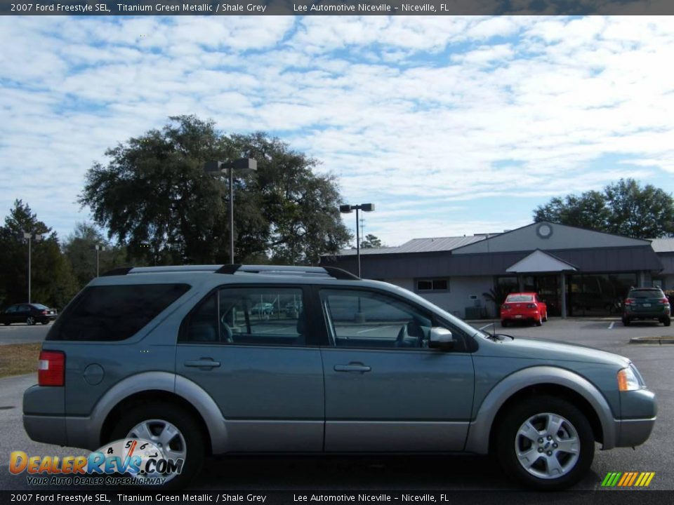 2007 Ford Freestyle SEL Titanium Green Metallic / Shale Grey Photo #6