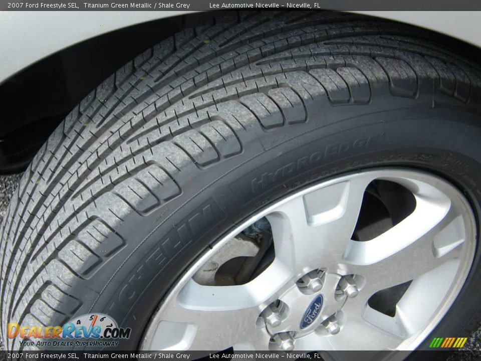 2007 Ford Freestyle SEL Titanium Green Metallic / Shale Grey Photo #12