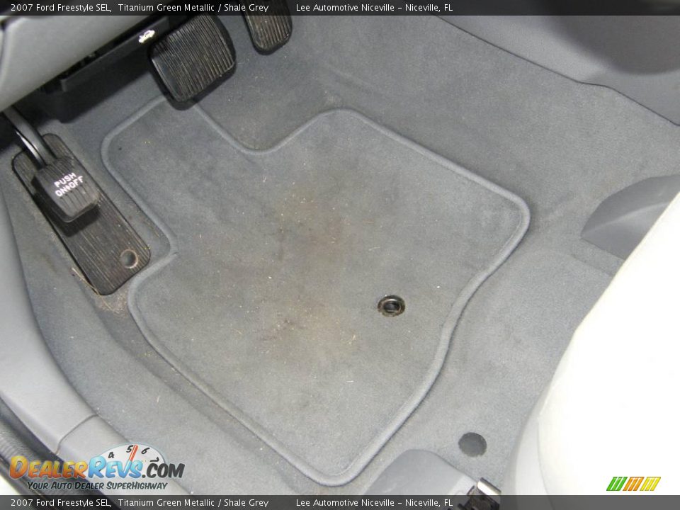 2007 Ford Freestyle SEL Titanium Green Metallic / Shale Grey Photo #16