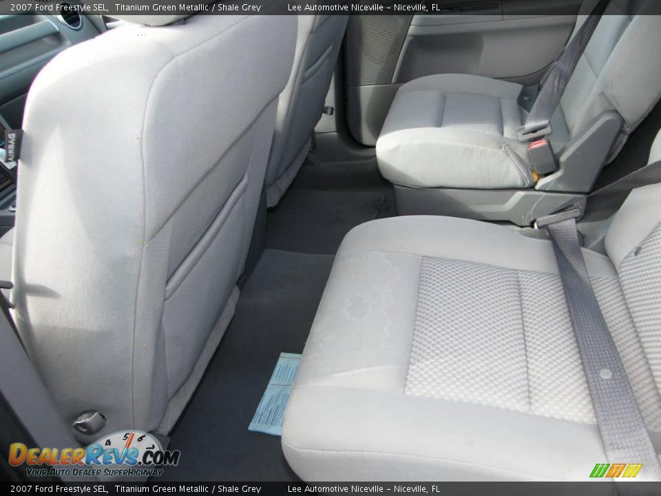 2007 Ford Freestyle SEL Titanium Green Metallic / Shale Grey Photo #21