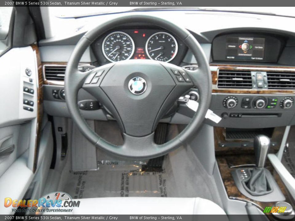 2007 BMW 5 Series 530i Sedan Titanium Silver Metallic / Grey Photo #10