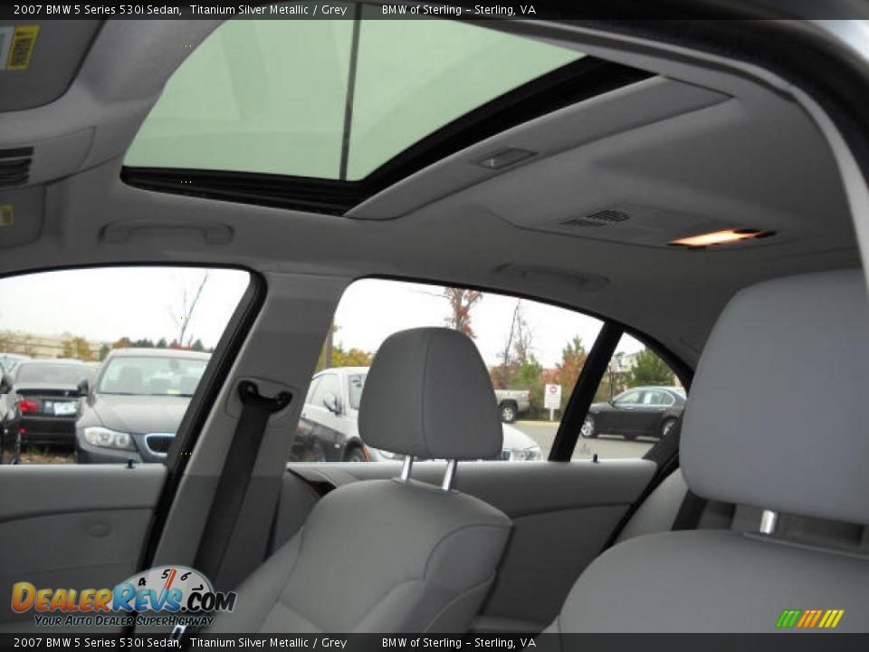 2007 BMW 5 Series 530i Sedan Titanium Silver Metallic / Grey Photo #13