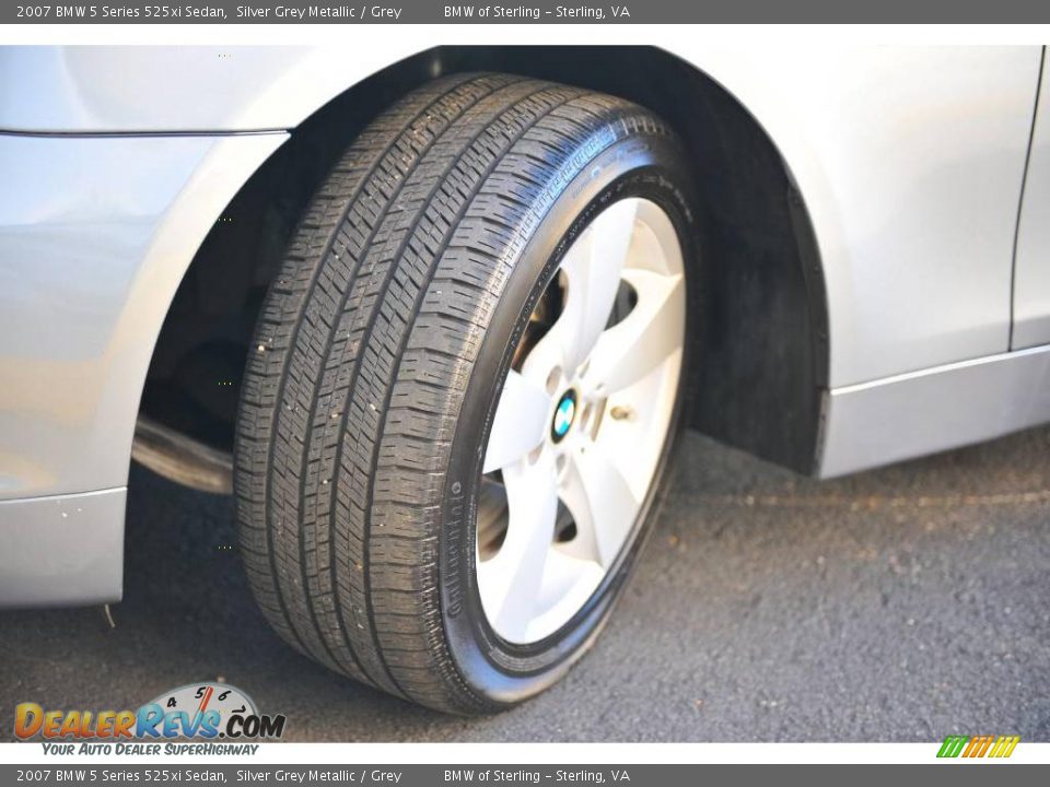 2007 BMW 5 Series 525xi Sedan Silver Grey Metallic / Grey Photo #15