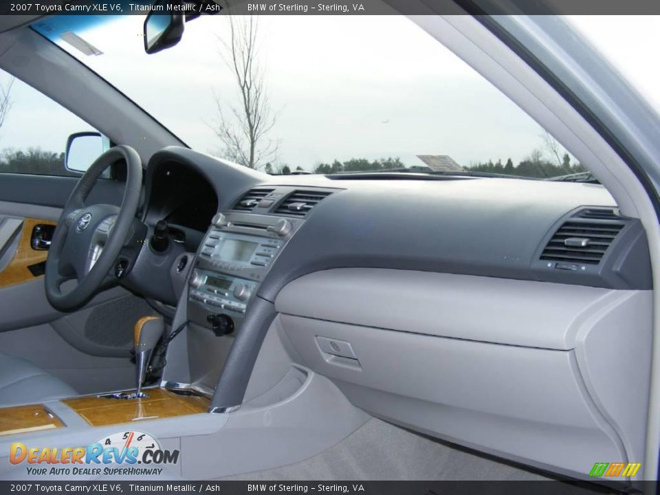 2007 Toyota Camry XLE V6 Titanium Metallic / Ash Photo #20