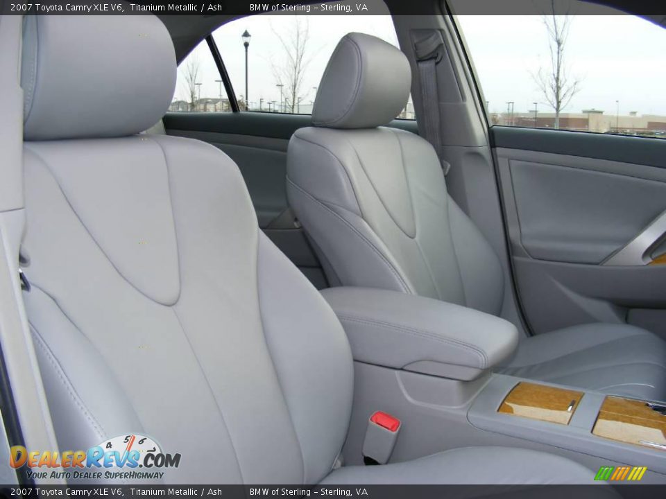 2007 Toyota Camry XLE V6 Titanium Metallic / Ash Photo #23