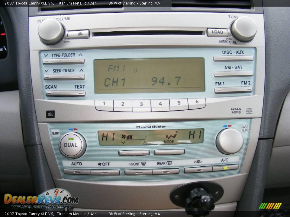 2007 Toyota Camry XLE V6 Titanium Metallic / Ash Photo #31