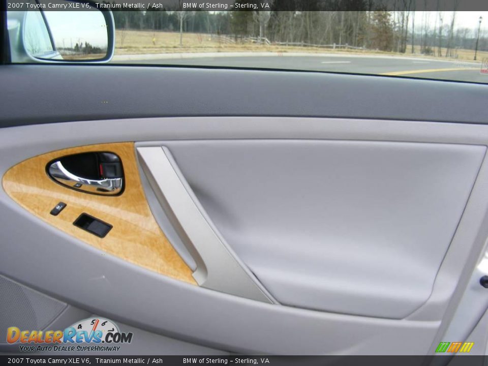 2007 Toyota Camry XLE V6 Titanium Metallic / Ash Photo #34