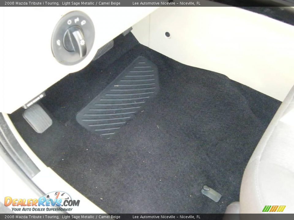 2008 Mazda Tribute i Touring Light Sage Metallic / Camel Beige Photo #16