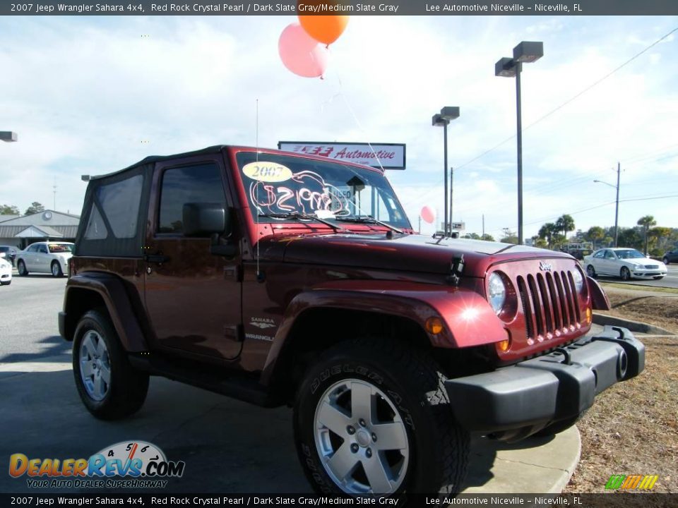 2007 Jeep Wrangler Sahara 4x4 Red Rock Crystal Pearl / Dark Slate Gray/Medium Slate Gray Photo #7