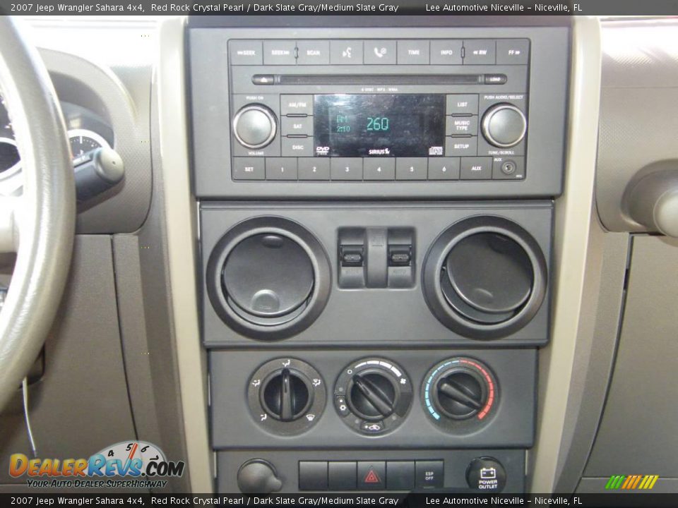 2007 Jeep Wrangler Sahara 4x4 Red Rock Crystal Pearl / Dark Slate Gray/Medium Slate Gray Photo #20