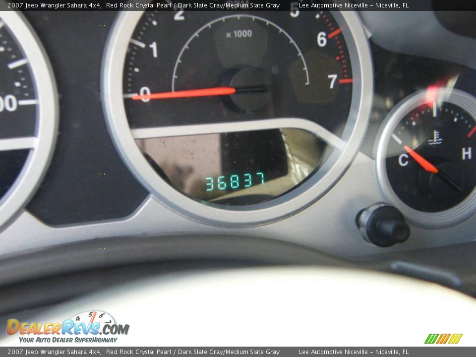 2007 Jeep Wrangler Sahara 4x4 Red Rock Crystal Pearl / Dark Slate Gray/Medium Slate Gray Photo #26
