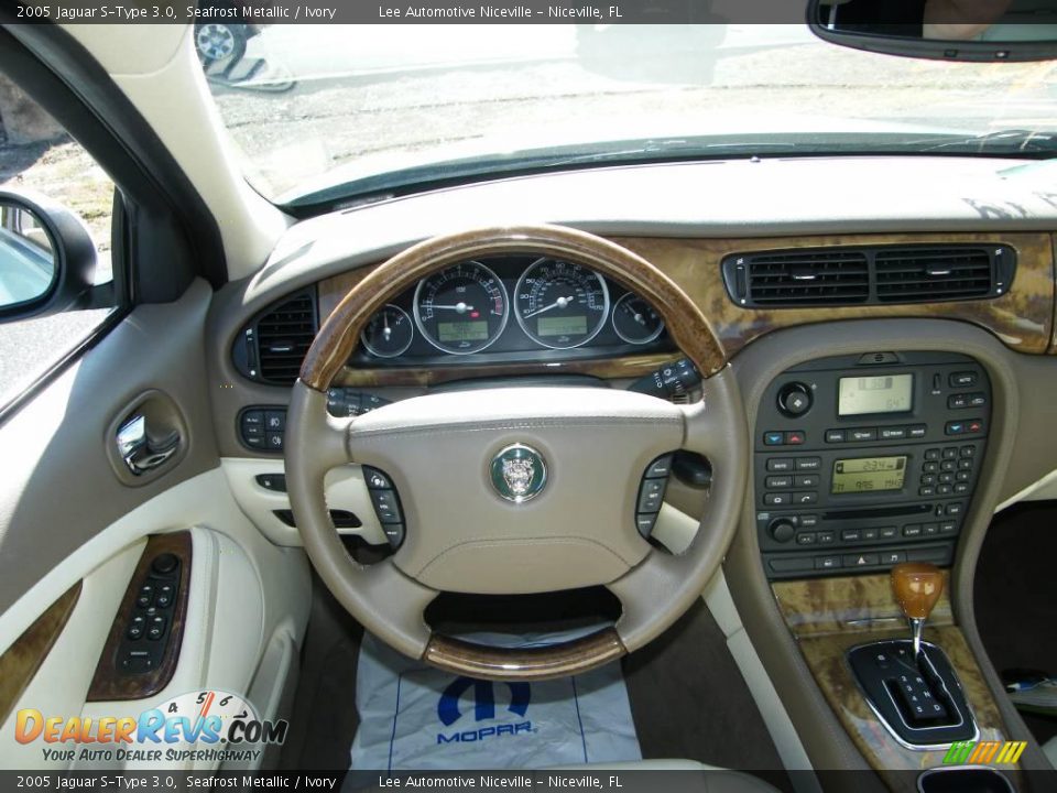 2005 Jaguar S-Type 3.0 Seafrost Metallic / Ivory Photo #20