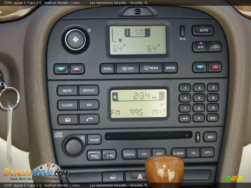 2005 Jaguar S-Type 3.0 Seafrost Metallic / Ivory Photo #21