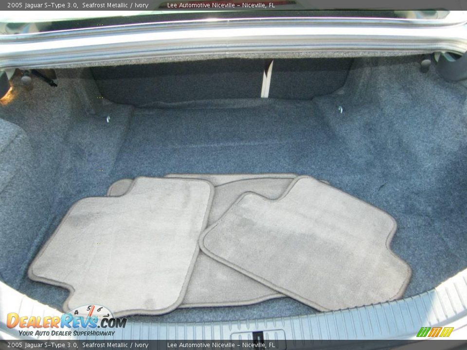 2005 Jaguar S-Type 3.0 Seafrost Metallic / Ivory Photo #26