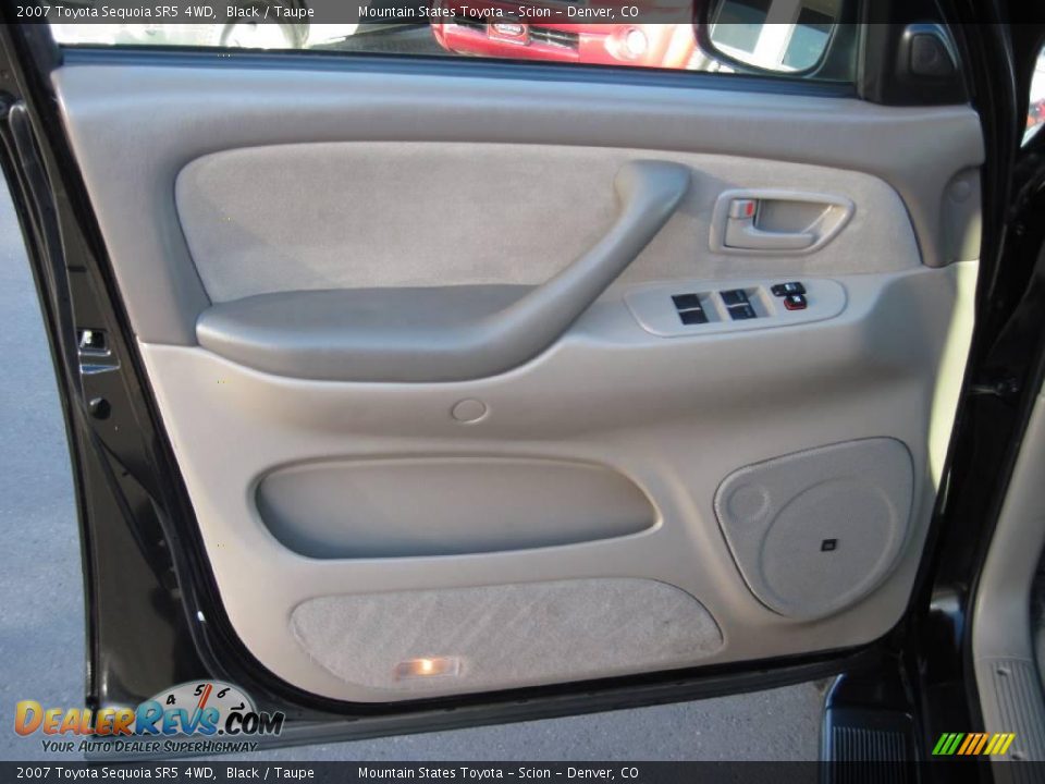 2007 Toyota Sequoia SR5 4WD Black / Taupe Photo #7