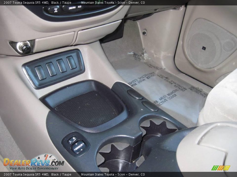 2007 Toyota Sequoia SR5 4WD Black / Taupe Photo #17