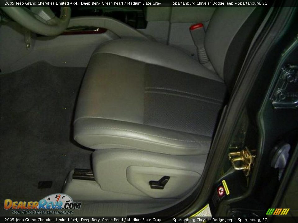 2005 Jeep Grand Cherokee Limited 4x4 Deep Beryl Green Pearl / Medium Slate Gray Photo #15