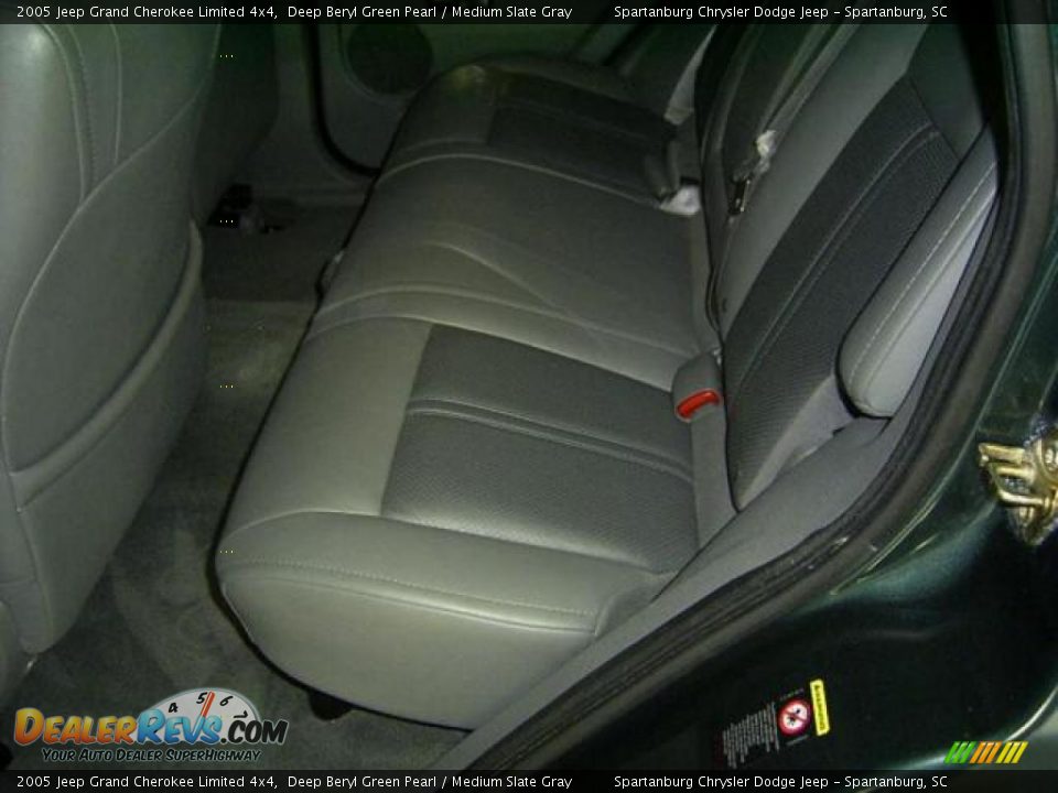 2005 Jeep Grand Cherokee Limited 4x4 Deep Beryl Green Pearl / Medium Slate Gray Photo #17