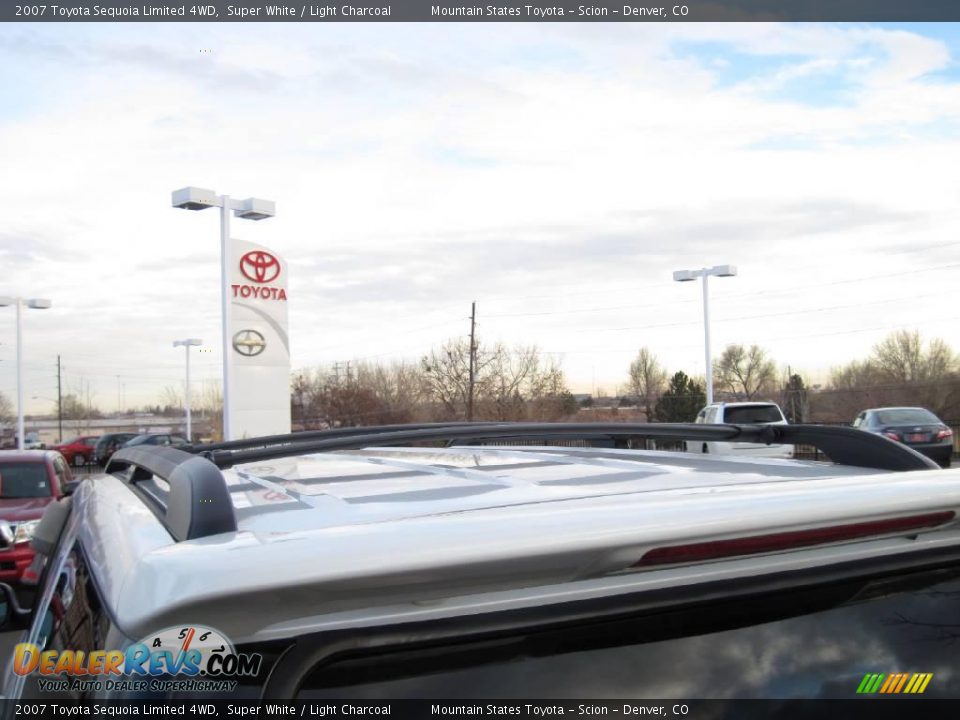 2007 Toyota Sequoia Limited 4WD Super White / Light Charcoal Photo #24