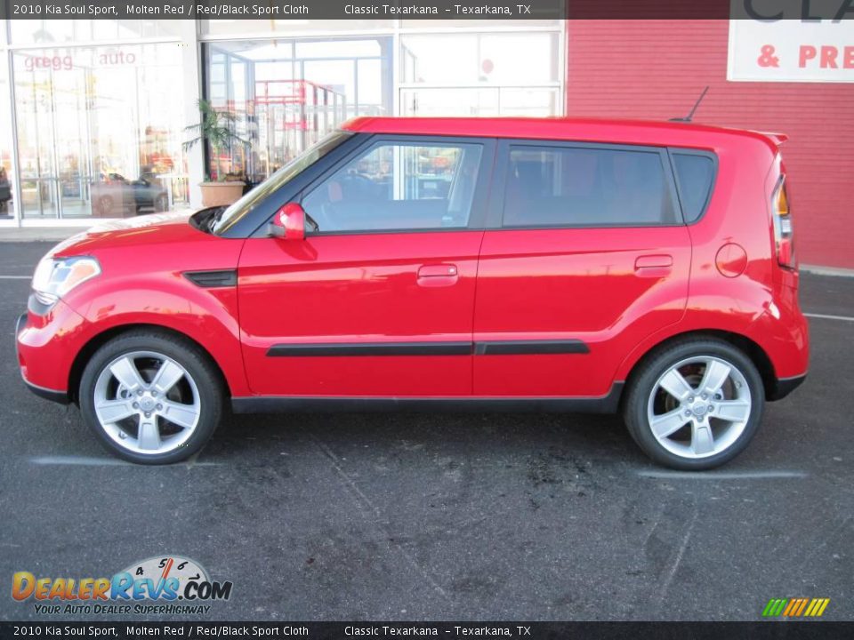 2010 Kia Soul Sport Molten Red / Red/Black Sport Cloth Photo #3