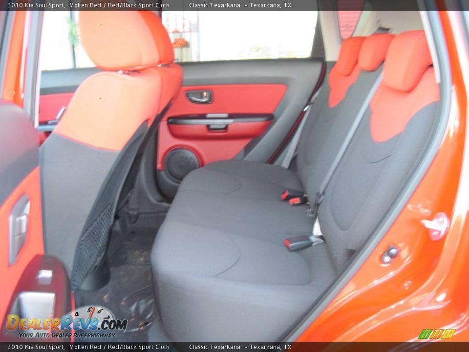 2010 Kia Soul Sport Molten Red / Red/Black Sport Cloth Photo #8