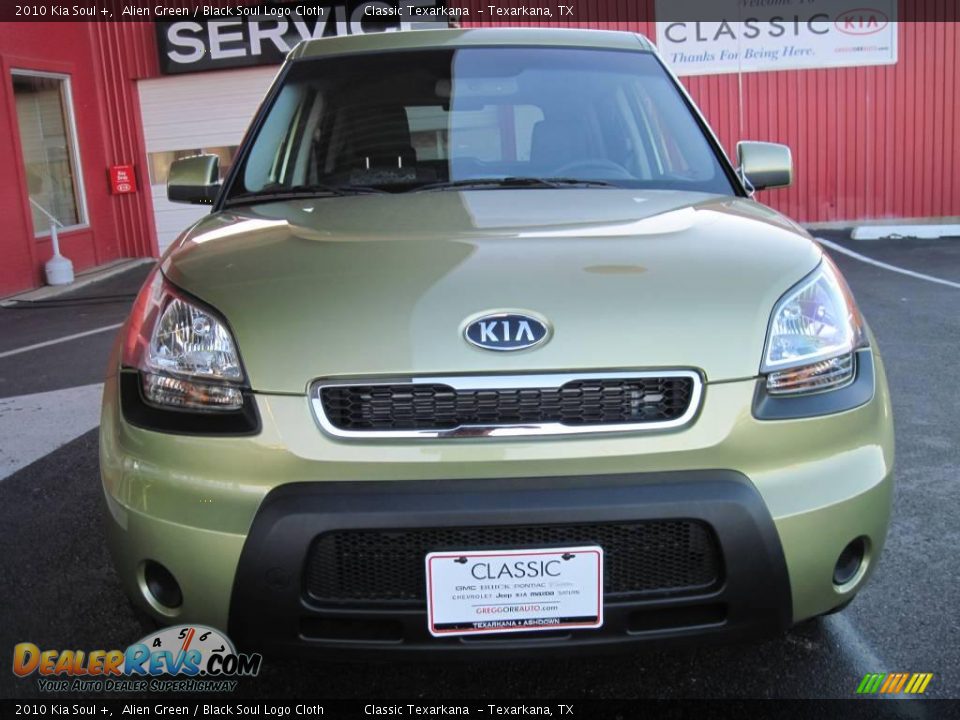 2010 Kia Soul + Alien Green / Black Soul Logo Cloth Photo #5