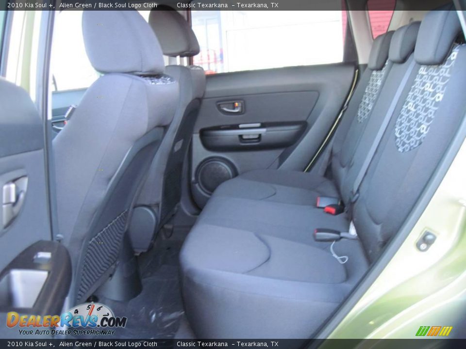 2010 Kia Soul + Alien Green / Black Soul Logo Cloth Photo #8