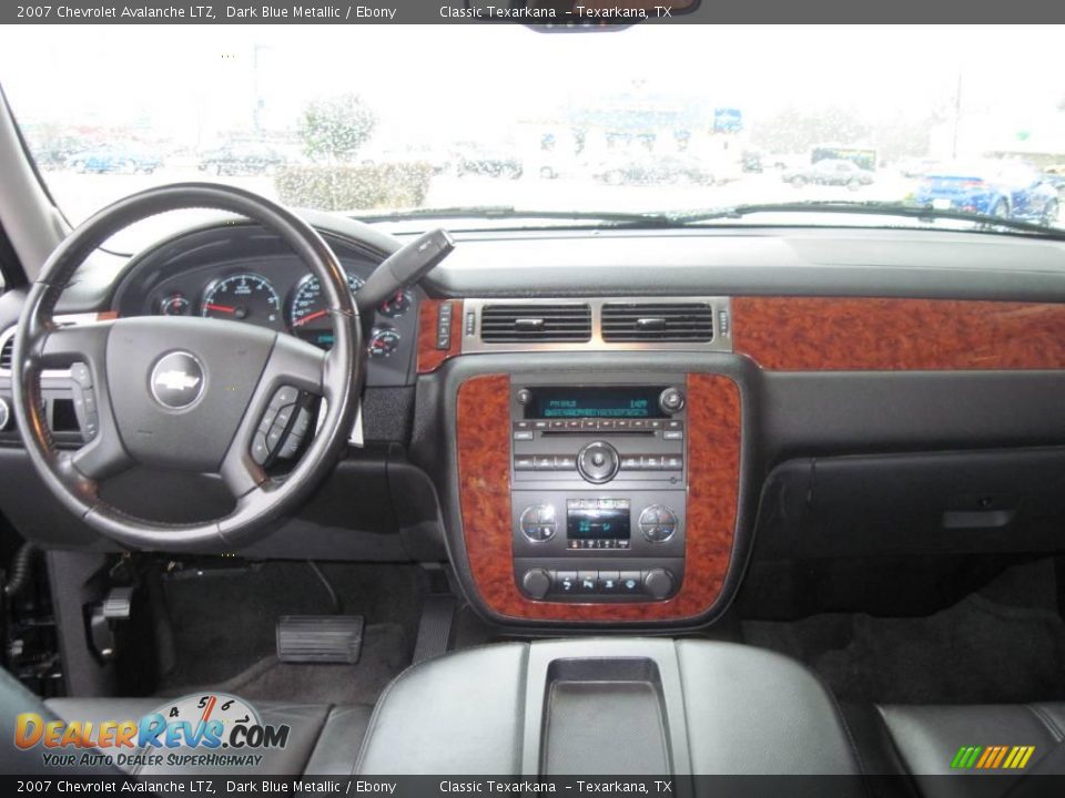 2007 Chevrolet Avalanche LTZ Dark Blue Metallic / Ebony Photo #11