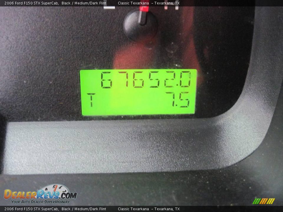 2006 Ford F150 STX SuperCab Black / Medium/Dark Flint Photo #12