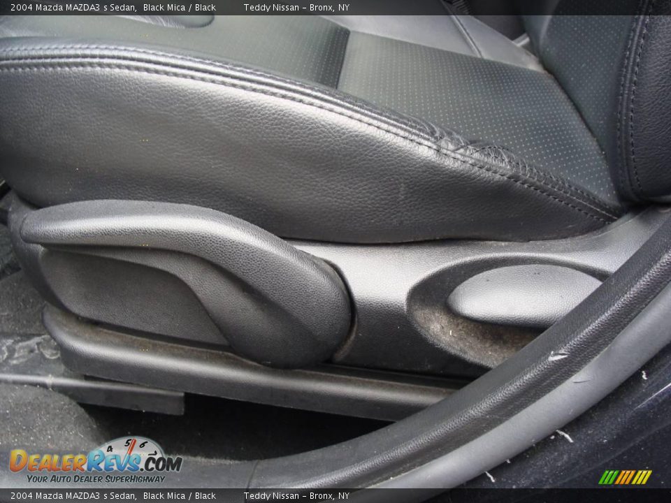 2004 Mazda MAZDA3 s Sedan Black Mica / Black Photo #12