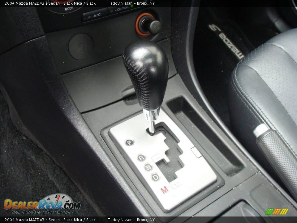 2004 Mazda MAZDA3 s Sedan Black Mica / Black Photo #22