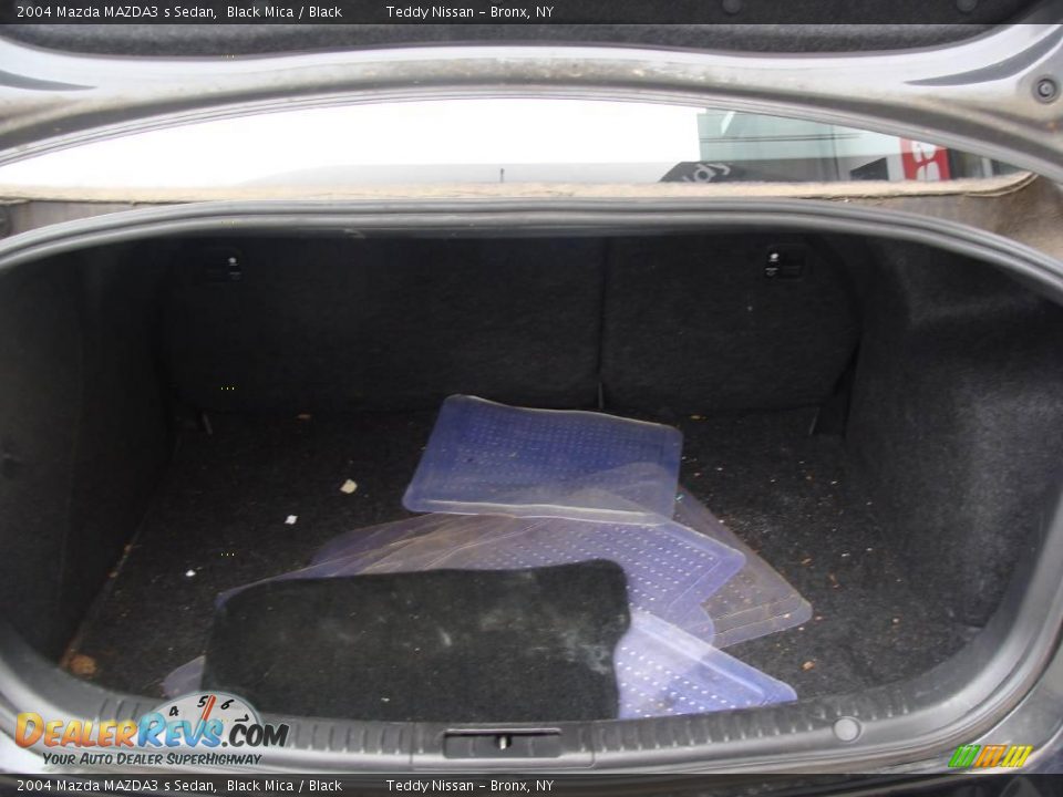 2004 Mazda MAZDA3 s Sedan Black Mica / Black Photo #24