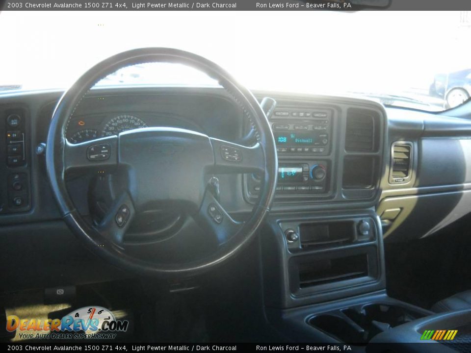 2003 Chevrolet Avalanche 1500 Z71 4x4 Light Pewter Metallic / Dark Charcoal Photo #11
