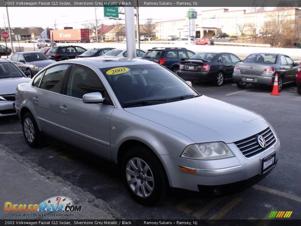 2003 Volkswagen Passat GLS Sedan Silverstone Grey Metallic / Black Photo #5