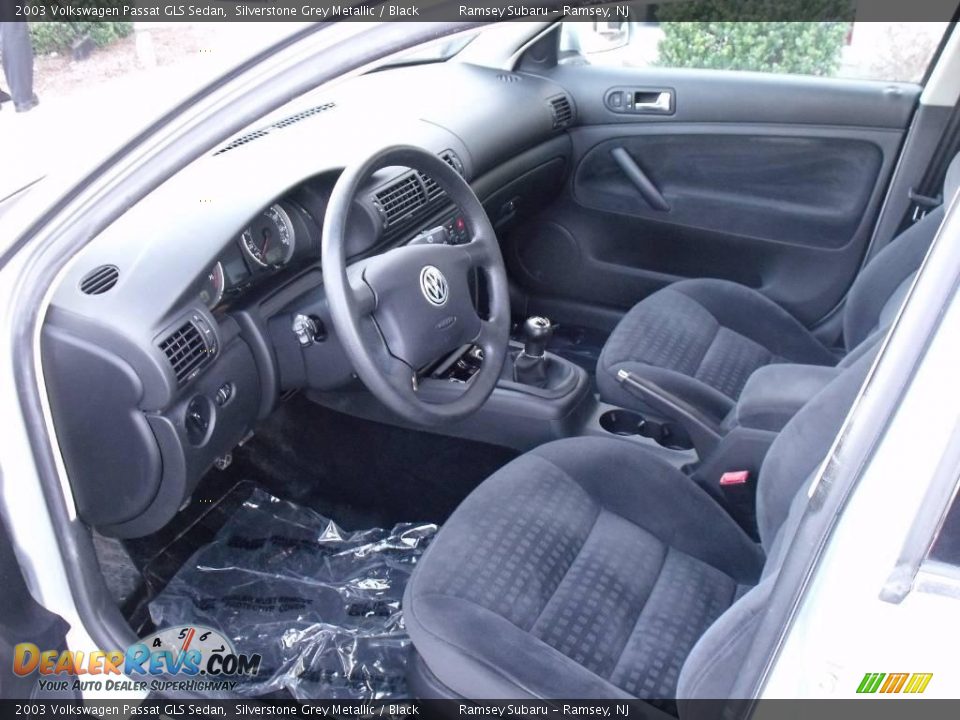 2003 Volkswagen Passat GLS Sedan Silverstone Grey Metallic / Black Photo #6
