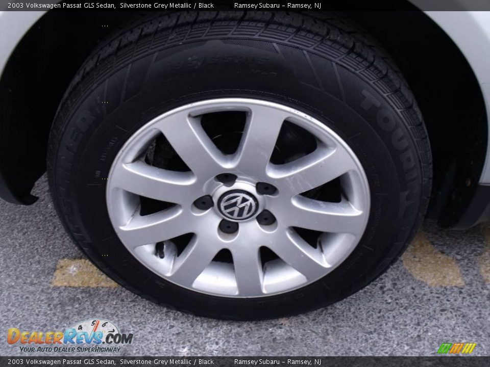 2003 Volkswagen Passat GLS Sedan Silverstone Grey Metallic / Black Photo #14