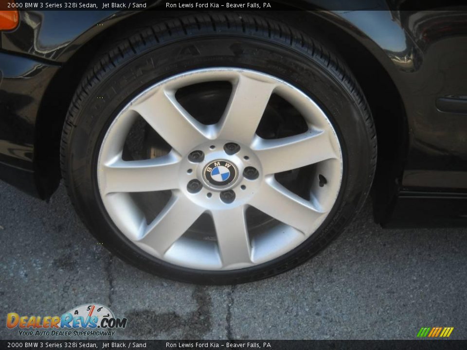 2000 BMW 3 Series 328i Sedan Jet Black / Sand Photo #17