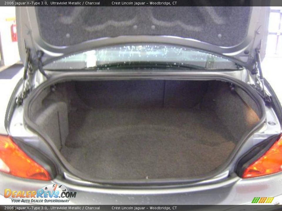 2006 Jaguar X-Type 3.0 Ultraviolet Metallic / Charcoal Photo #9