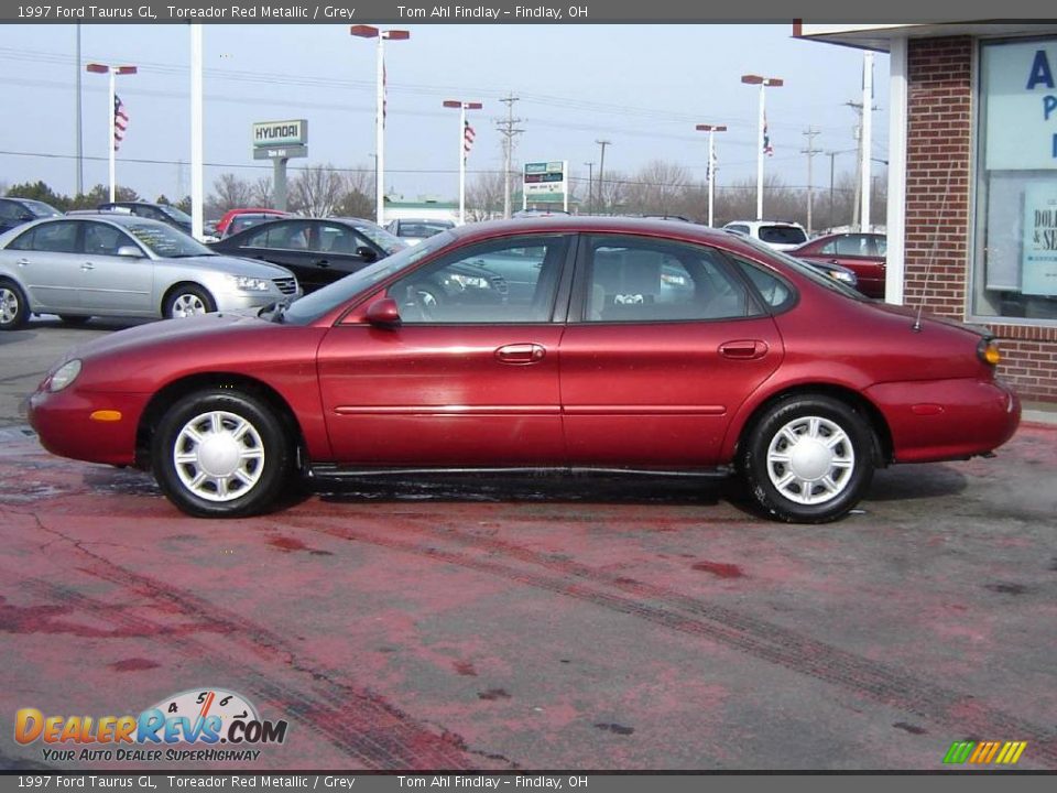 1997 Ford Taurus GL Toreador Red Metallic / Grey Photo #2