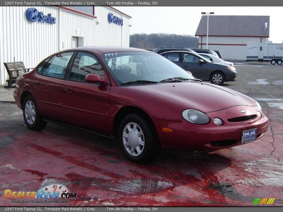 1997 Ford Taurus GL Toreador Red Metallic / Grey Photo #8