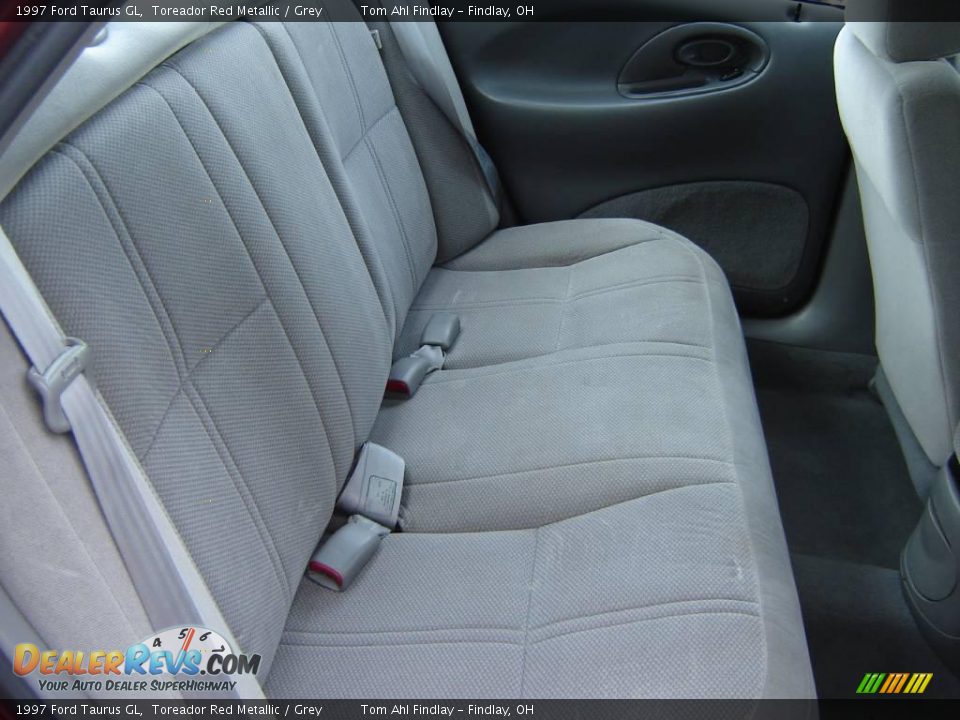 1997 Ford Taurus GL Toreador Red Metallic / Grey Photo #12
