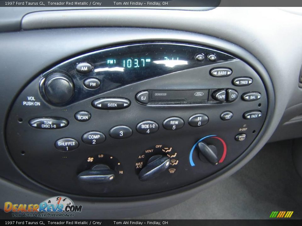 1997 Ford Taurus GL Toreador Red Metallic / Grey Photo #16