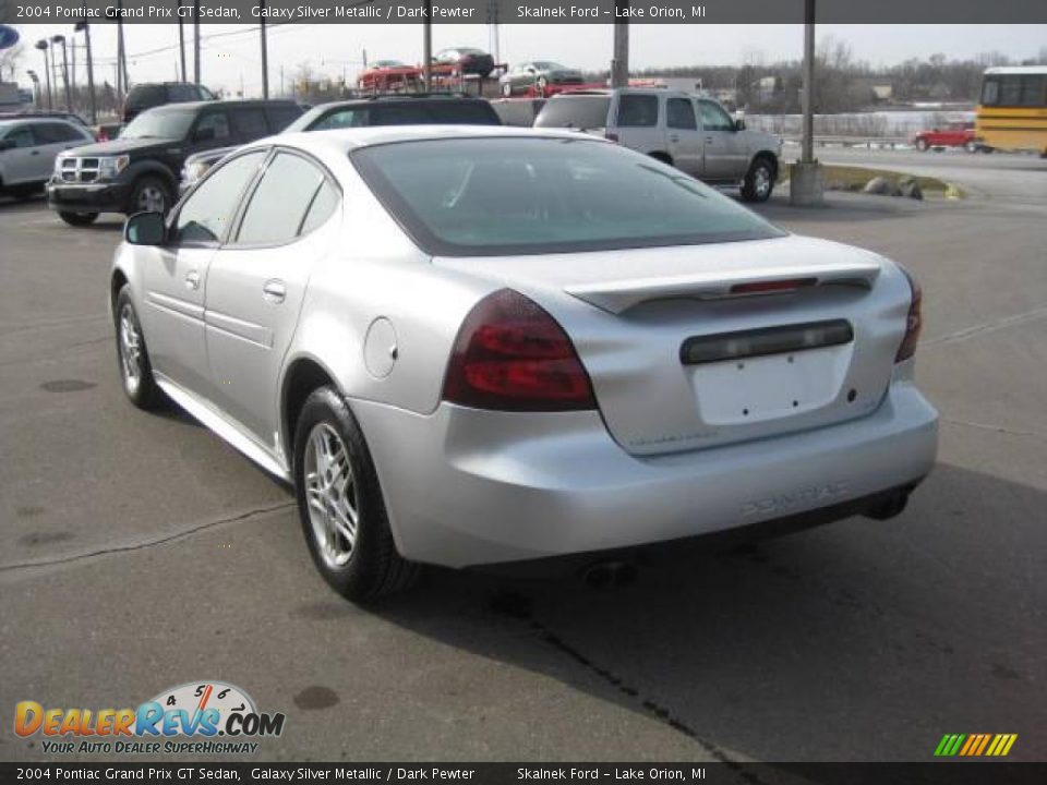 2004 Pontiac Grand Prix GT Sedan Galaxy Silver Metallic / Dark Pewter Photo #6