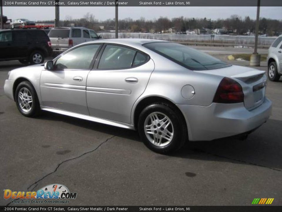 2004 Pontiac Grand Prix GT Sedan Galaxy Silver Metallic / Dark Pewter Photo #7