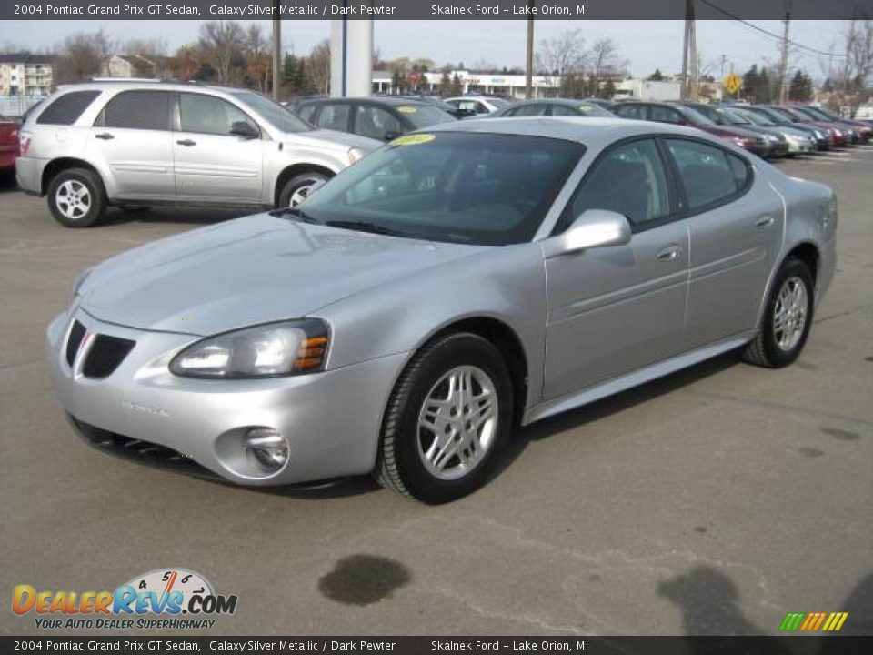 2004 Pontiac Grand Prix GT Sedan Galaxy Silver Metallic / Dark Pewter Photo #10
