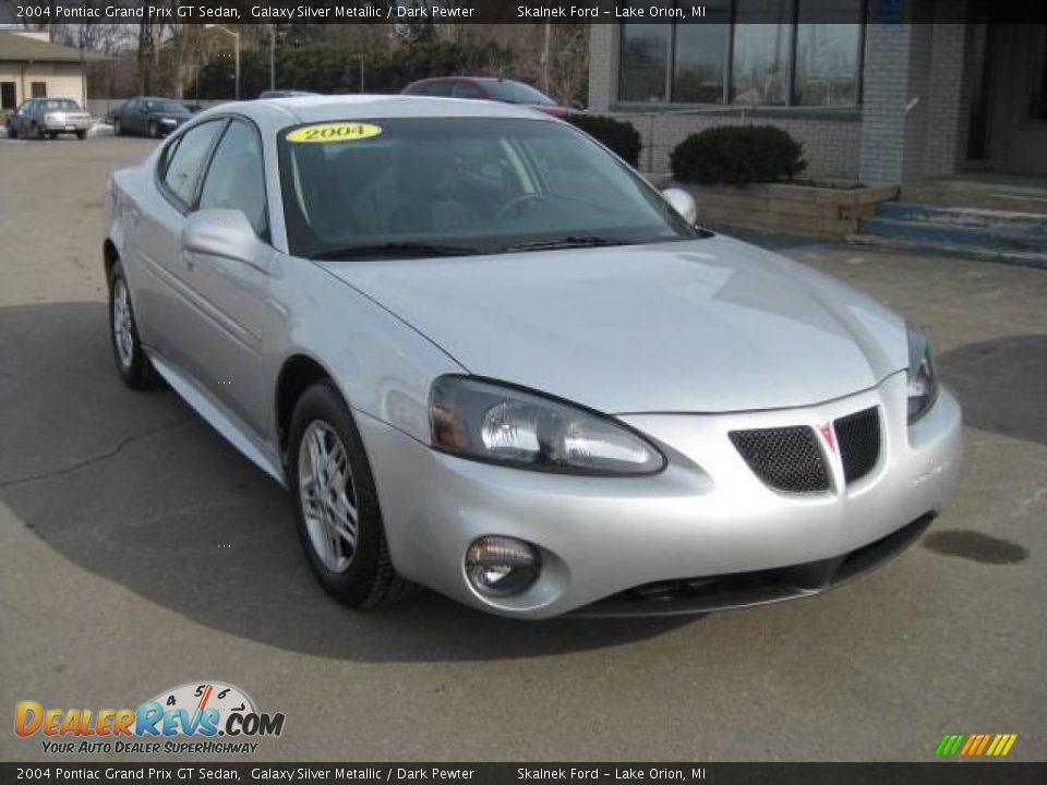 2004 Pontiac Grand Prix GT Sedan Galaxy Silver Metallic / Dark Pewter Photo #12